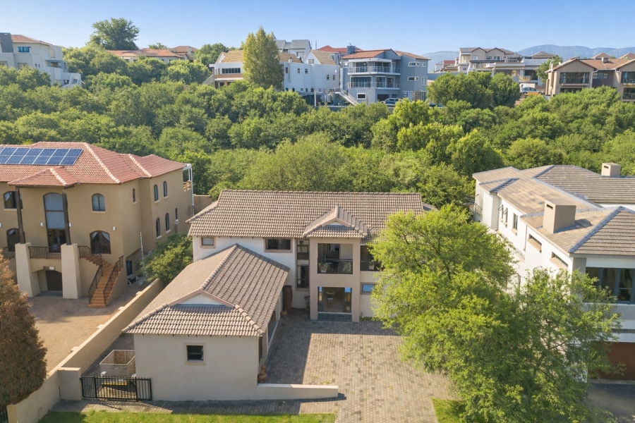 5 Bedroom Property for Sale in Xanadu Eco Park North West